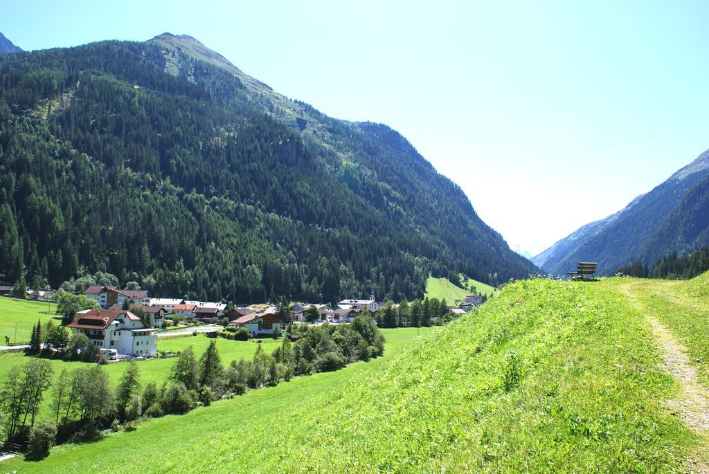 Hotel Laerchenhof Kaunertal Exterior foto